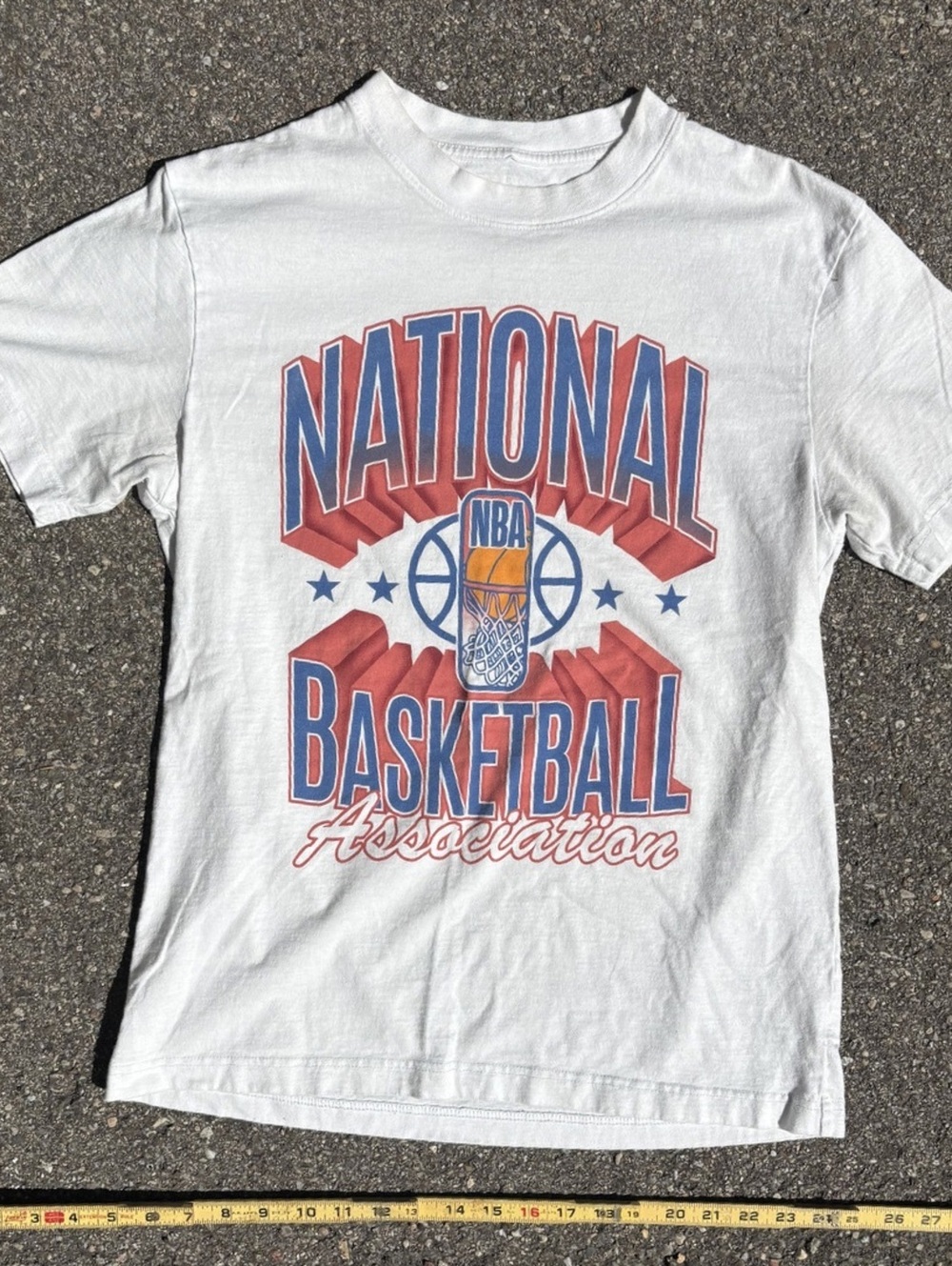 1990s National Basketball Association white T-shirt